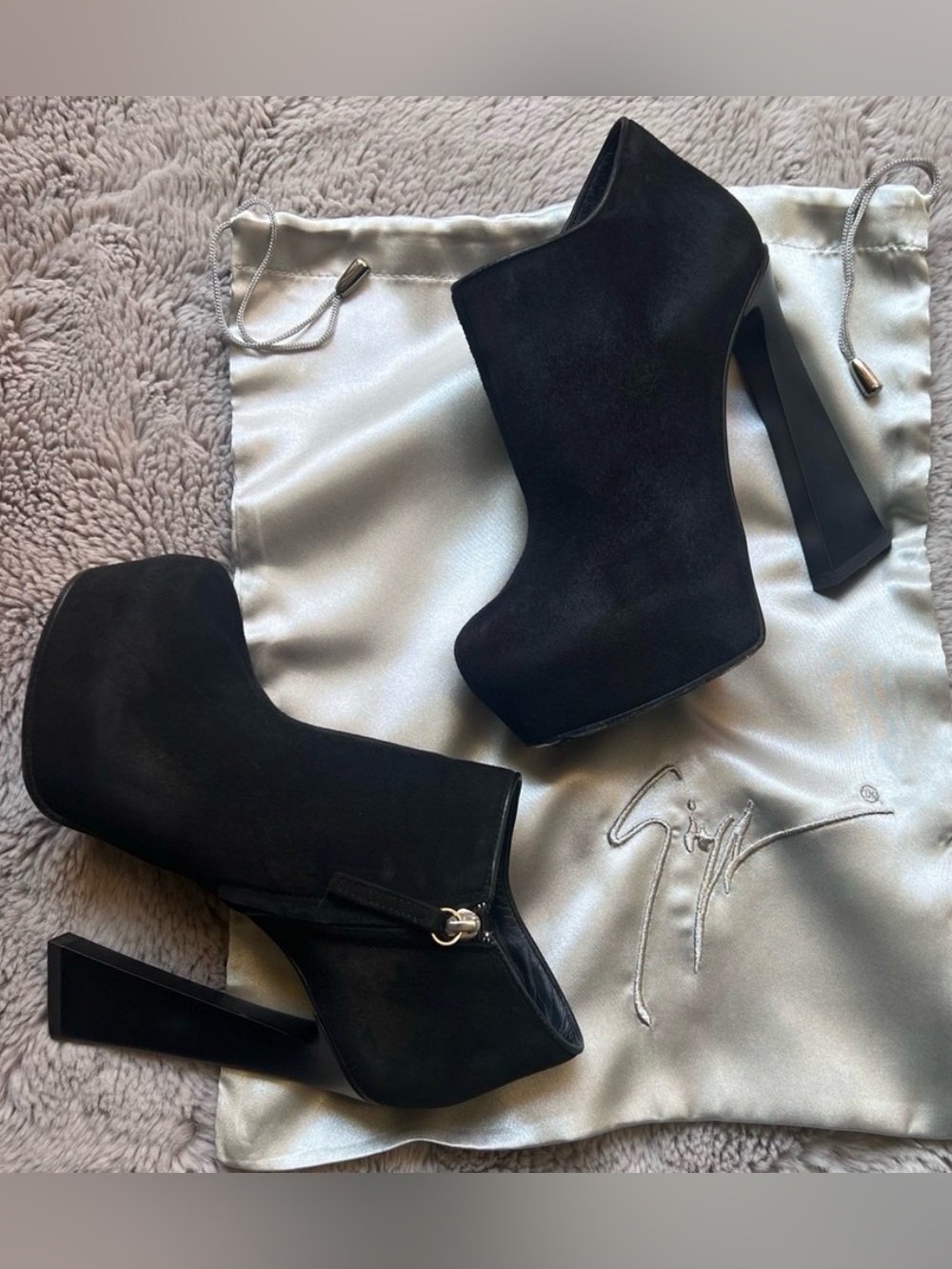 Giuzeppe Zanotti Black Suede Leather High Heel Ankle Bootie Italy Sz 36 US 6